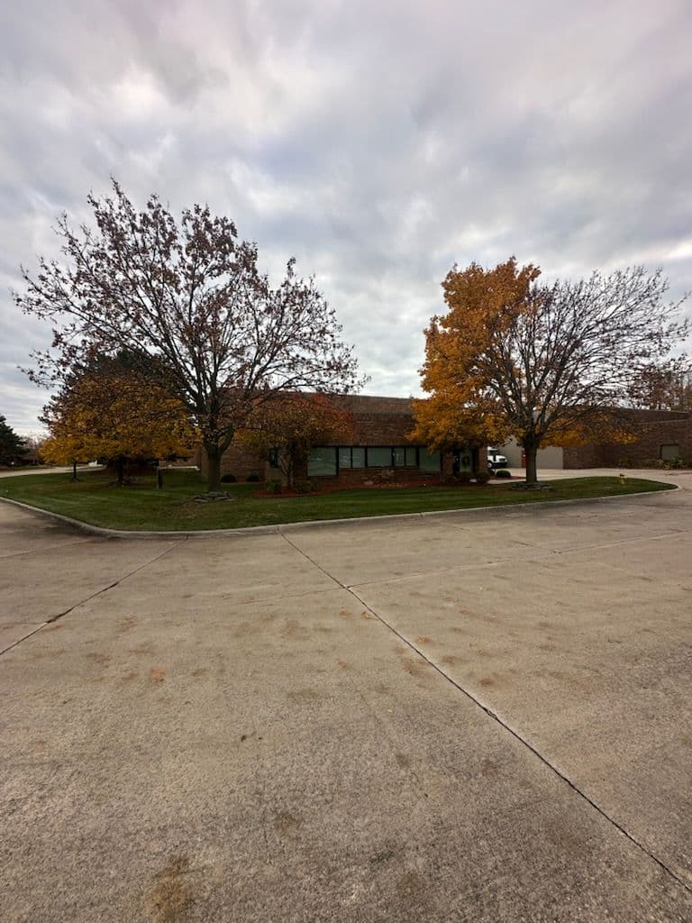 Project Efficient Leaf Cleanup in Clinton Township image