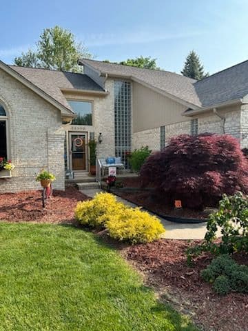 Gallery photos for Transform Your Yard with Expert Landscaping: Image #2